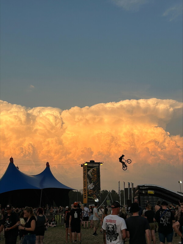 Festivalsite voor Jera On Air